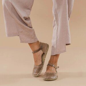 Barefoot Leather Brown Sandals - New in Box 10.5